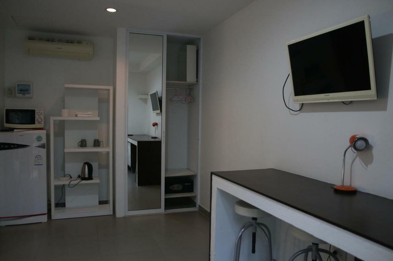Gp Rooms Pool Guesthouse Pattaya Εξωτερικό φωτογραφία